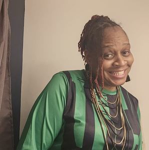 Meet your Posher, Regina